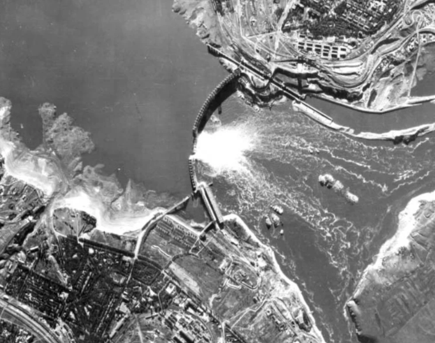 Історія ДніпроГЕС: як будували станцію і чому Росія вже вдруге намагається її знищити